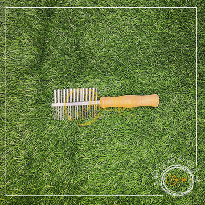 Wooden Grooming Comb - Pets Mart Pakistan